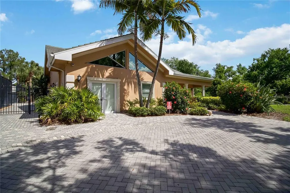 5246 Manorwood Dr, Sarasota, FL 34235