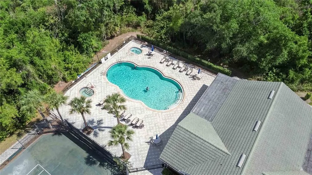 5246 Manorwood Dr, Sarasota, FL 34235