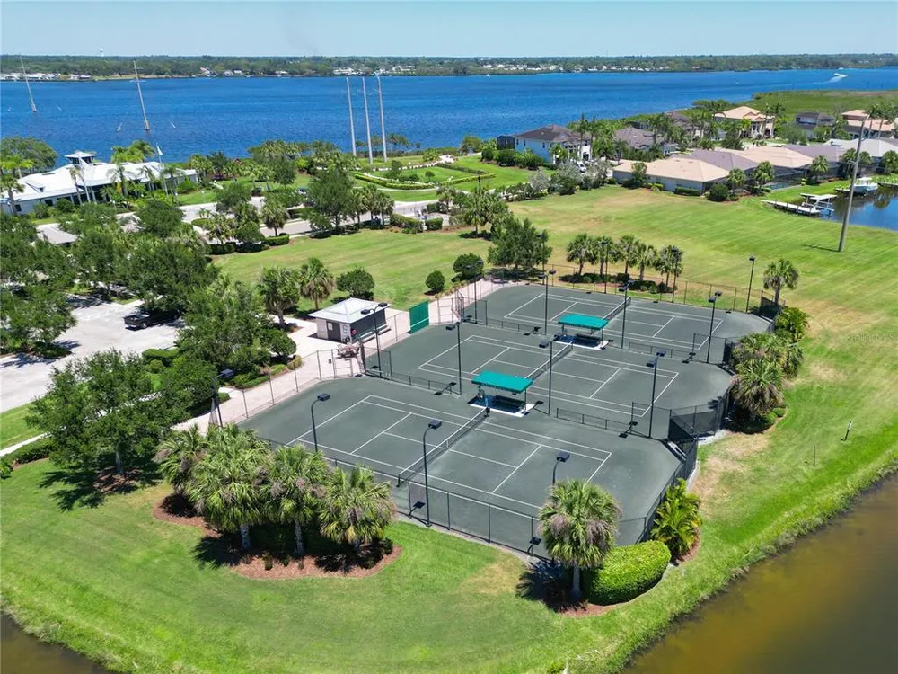 931 Tidewater Shores Loop, Bradenton, FL 34208
