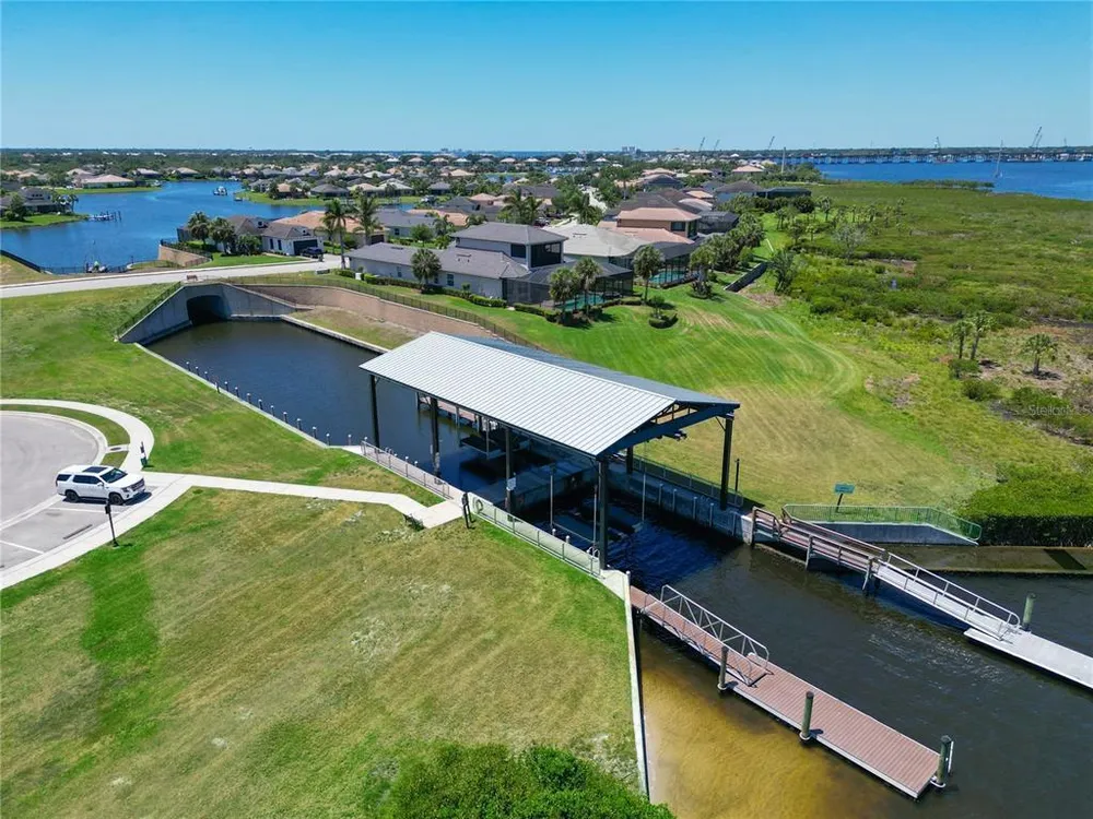 931 Tidewater Shores Loop, Bradenton, FL 34208