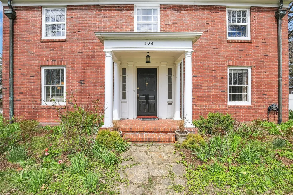 308 W Florida Ave, Urbana, IL 61801