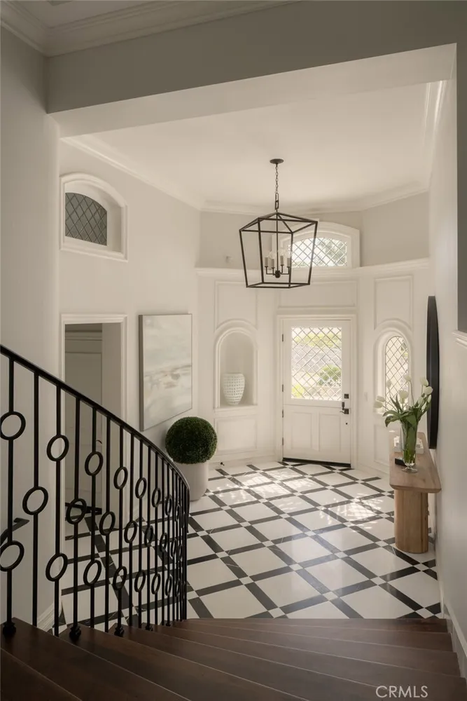 2 Royal Saint George Rd, Newport Beach, CA 92660