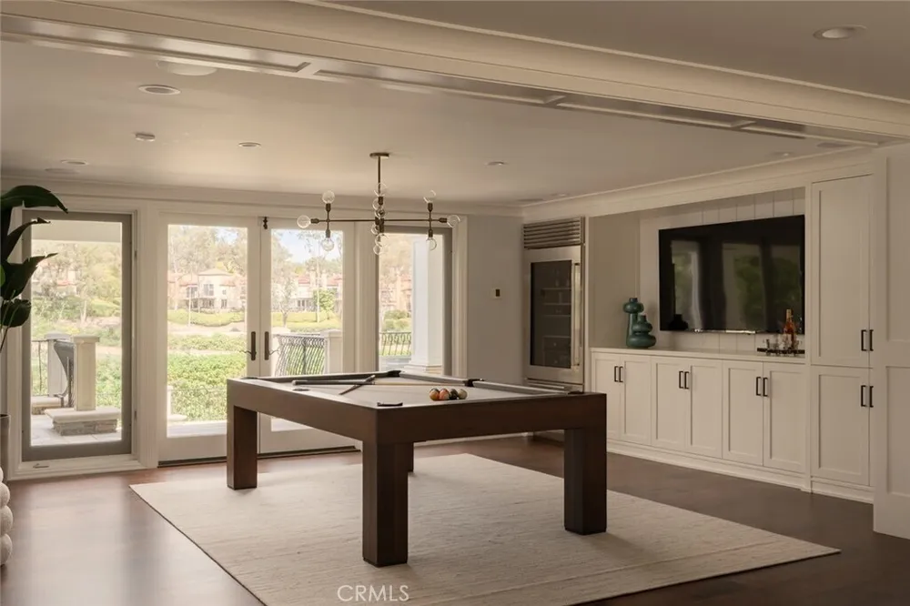 2 Royal Saint George Rd, Newport Beach, CA 92660