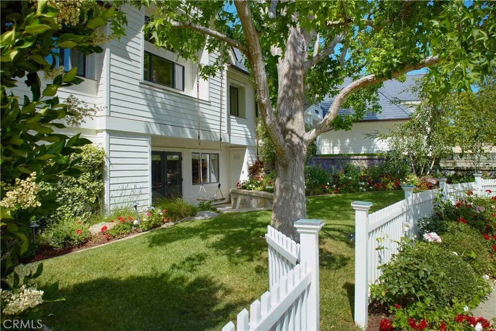 2 Royal Saint George Rd, Newport Beach, CA 92660