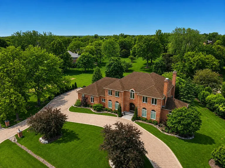 1710 Galloway Circle, Inverness, IL 60010