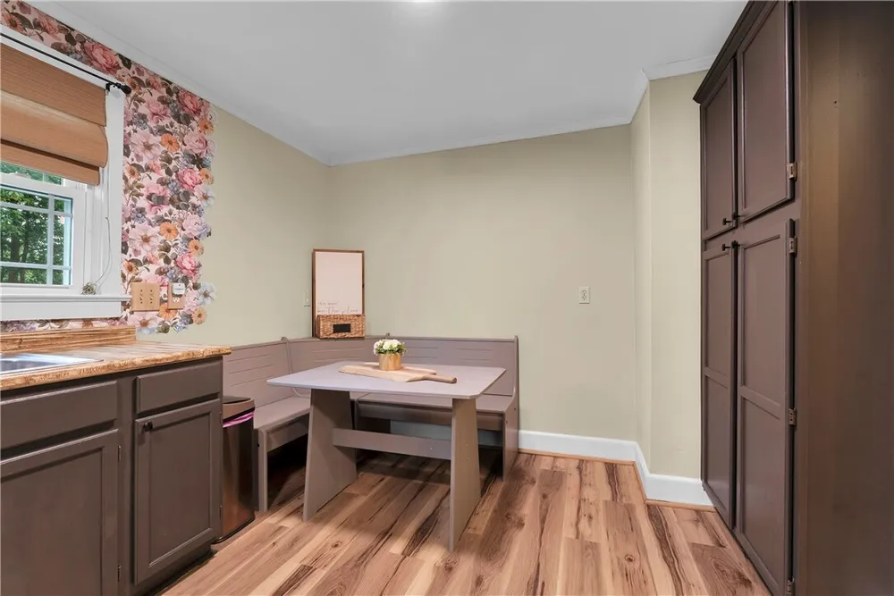 416 W Belvue Rd, Greenville, SC 29609