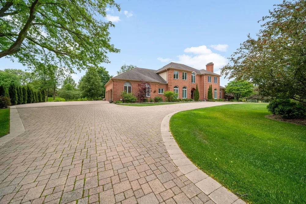 1710 Galloway Circle, Inverness, IL 60010