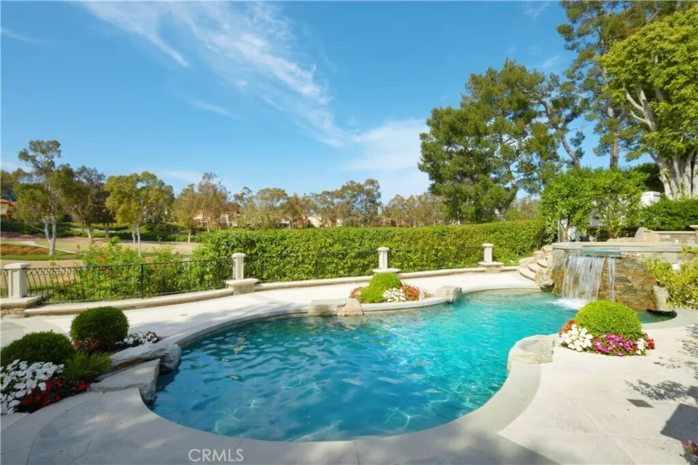 2 Royal Saint George Rd, Newport Beach, CA 92660