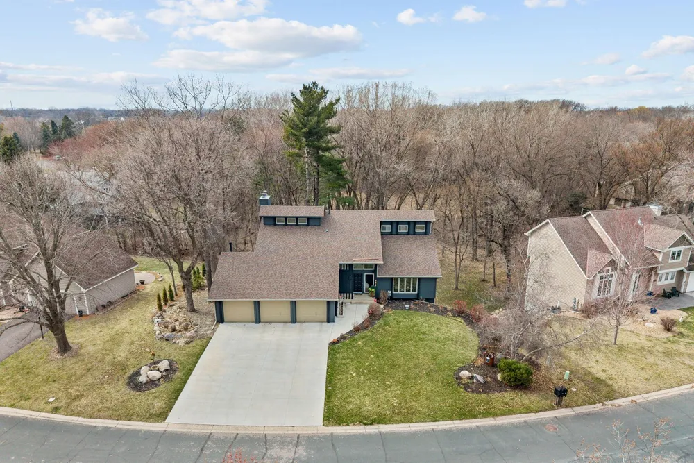 3617 Tanglewood Ct, Eagan, MN 55123