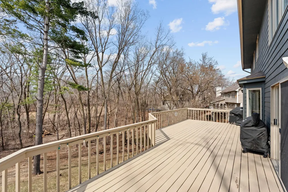 3617 Tanglewood Ct, Eagan, MN 55123