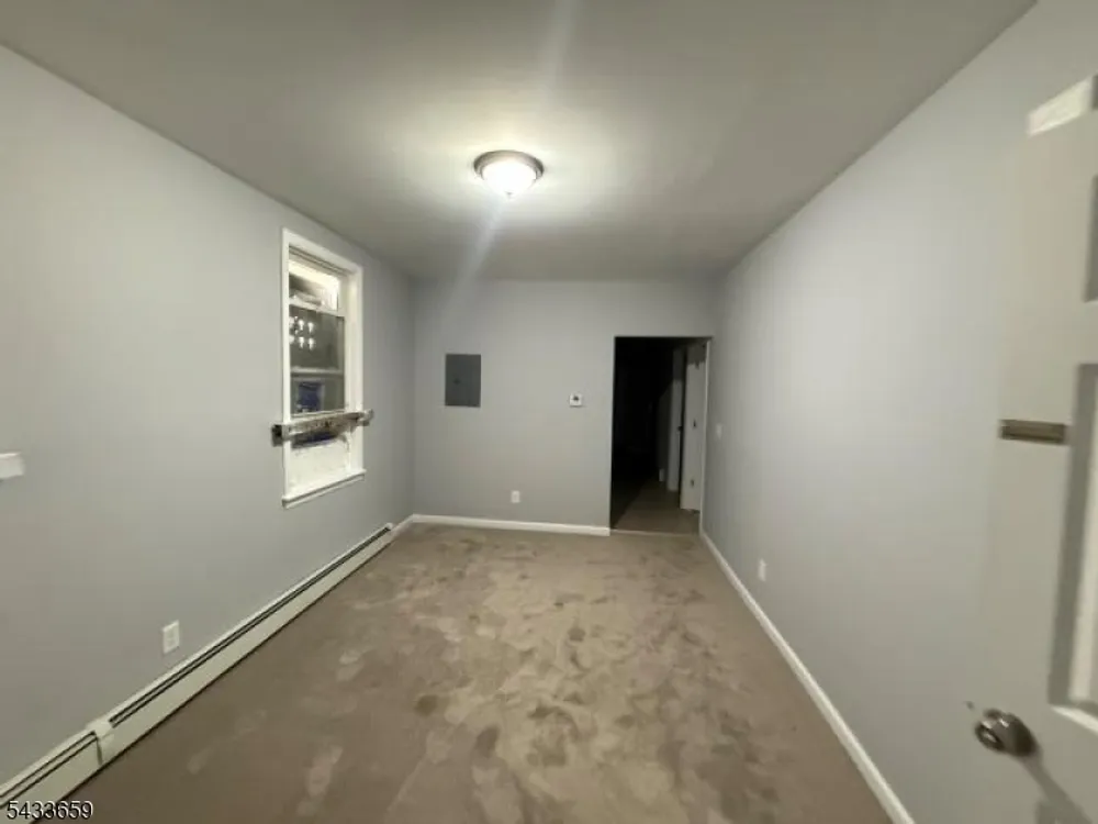 27 Seymour Ave, Newark, NJ 07108