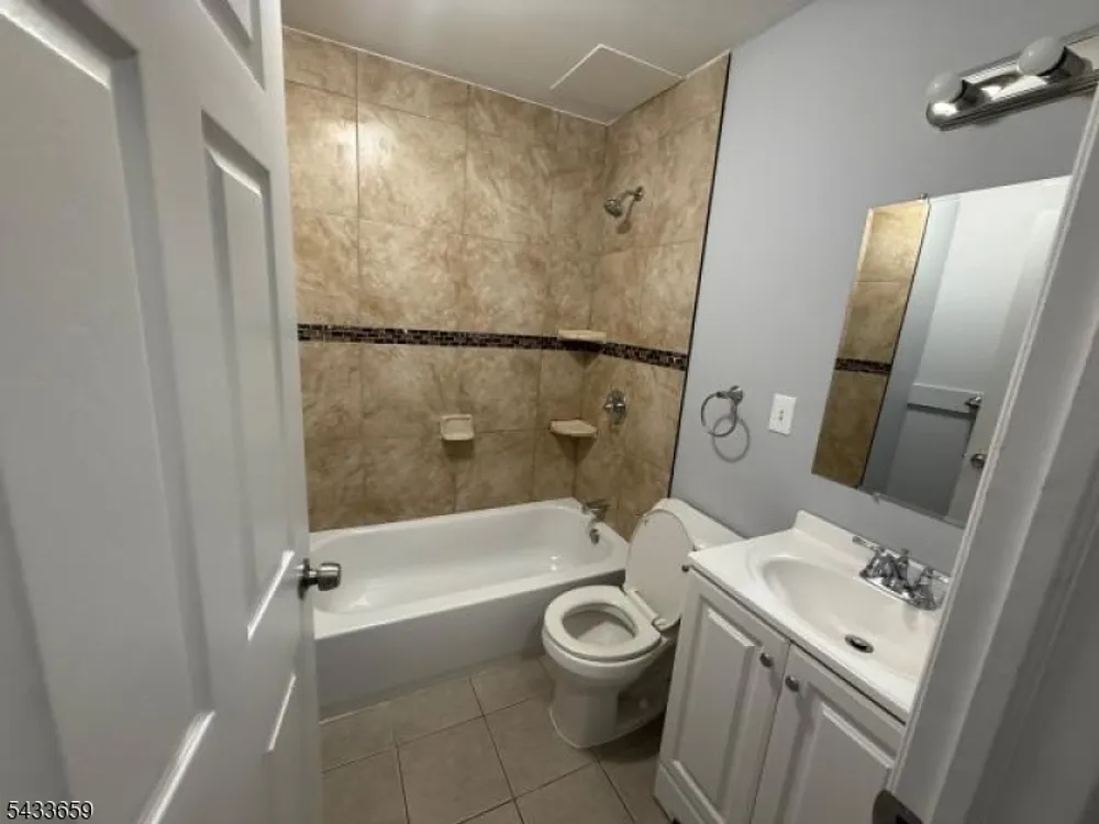 27 Seymour Ave, Newark, NJ 07108