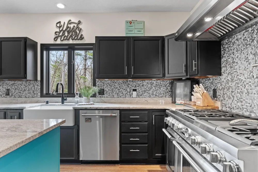 3617 Tanglewood Ct, Eagan, MN 55123