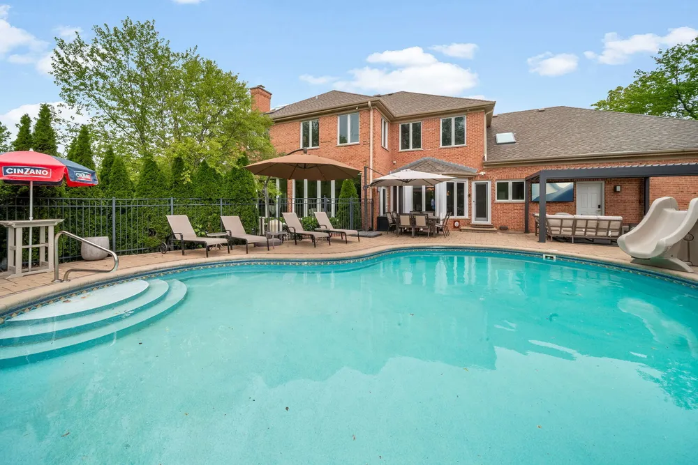 1710 Galloway Circle, Inverness, IL 60010