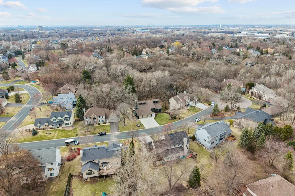3617 Tanglewood Ct, Eagan, MN 55123