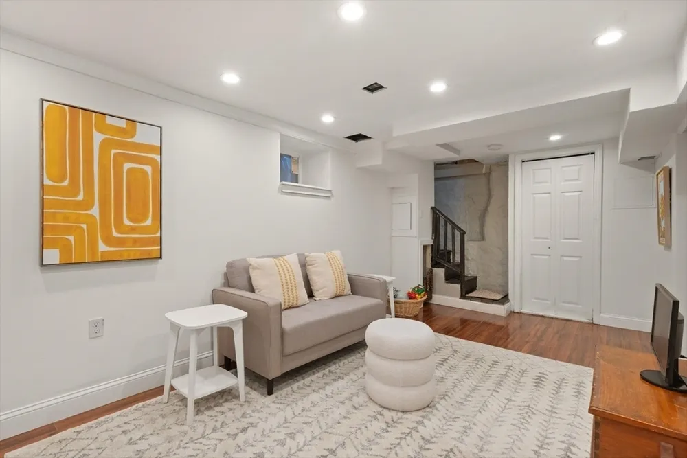 10 O'Donnell Terrace, Boston, MA 02122