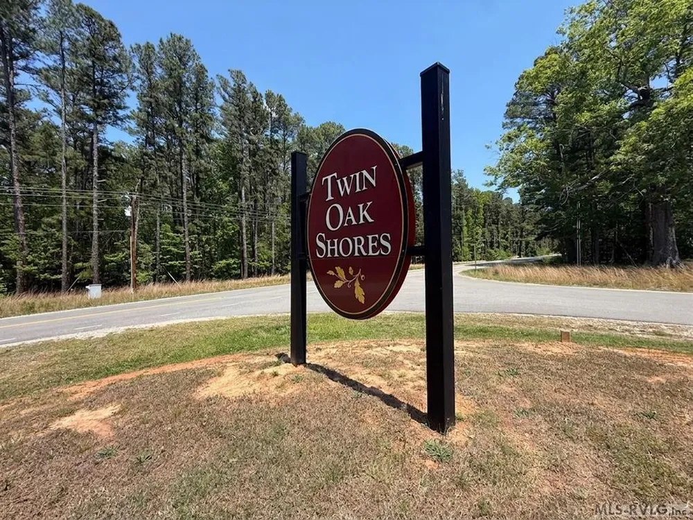151 Twin Oaks Ln, Littleton, NC 27850