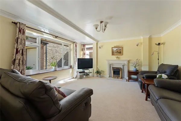 Orchard Lane, Woodnewton, PE8 photo 4