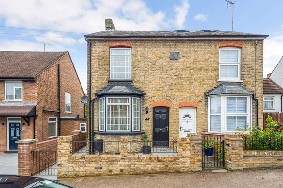Bowling Road, Ware, SG12