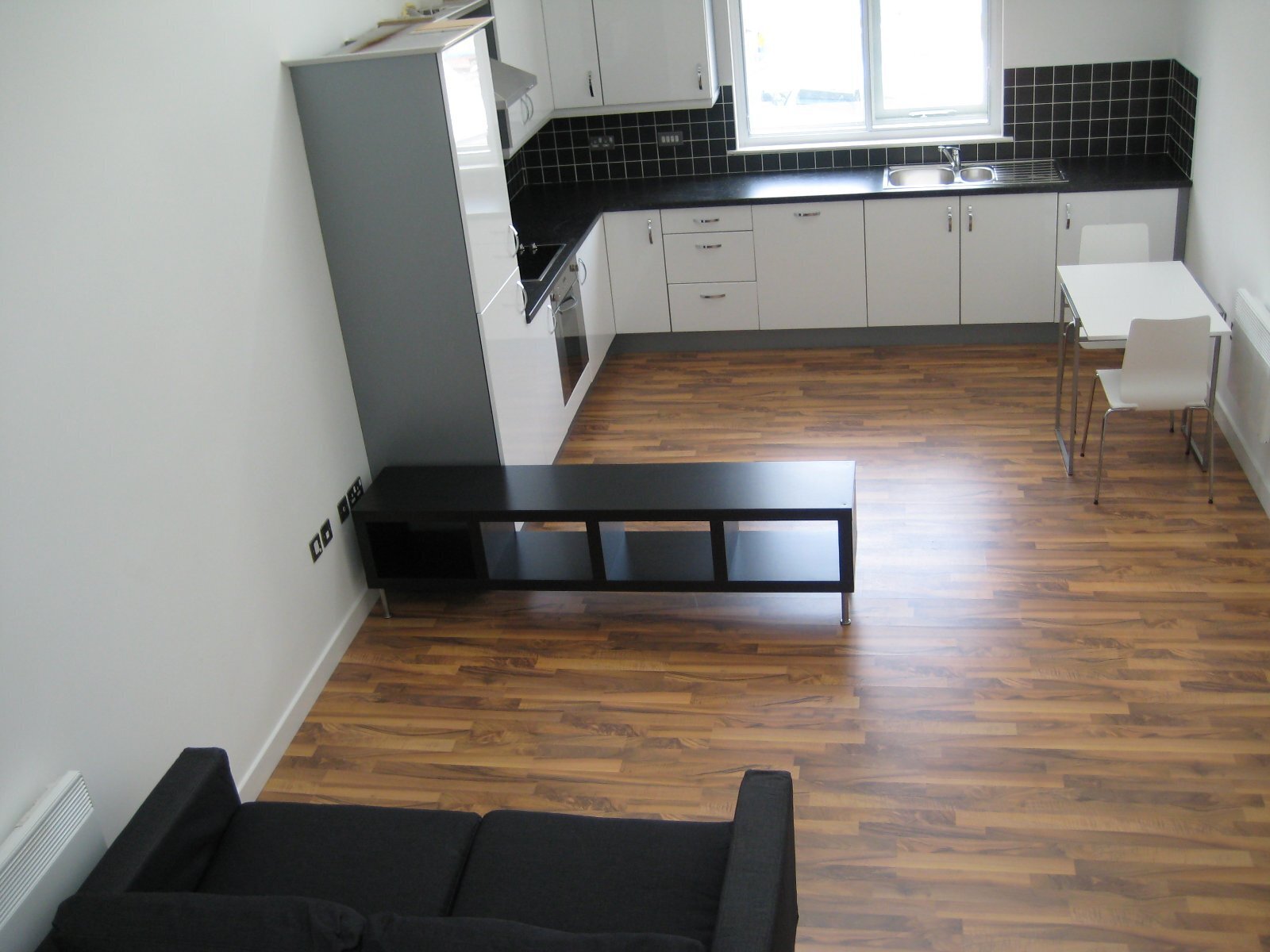 12 Rook Street, Huddersfield, HD1 Image 2