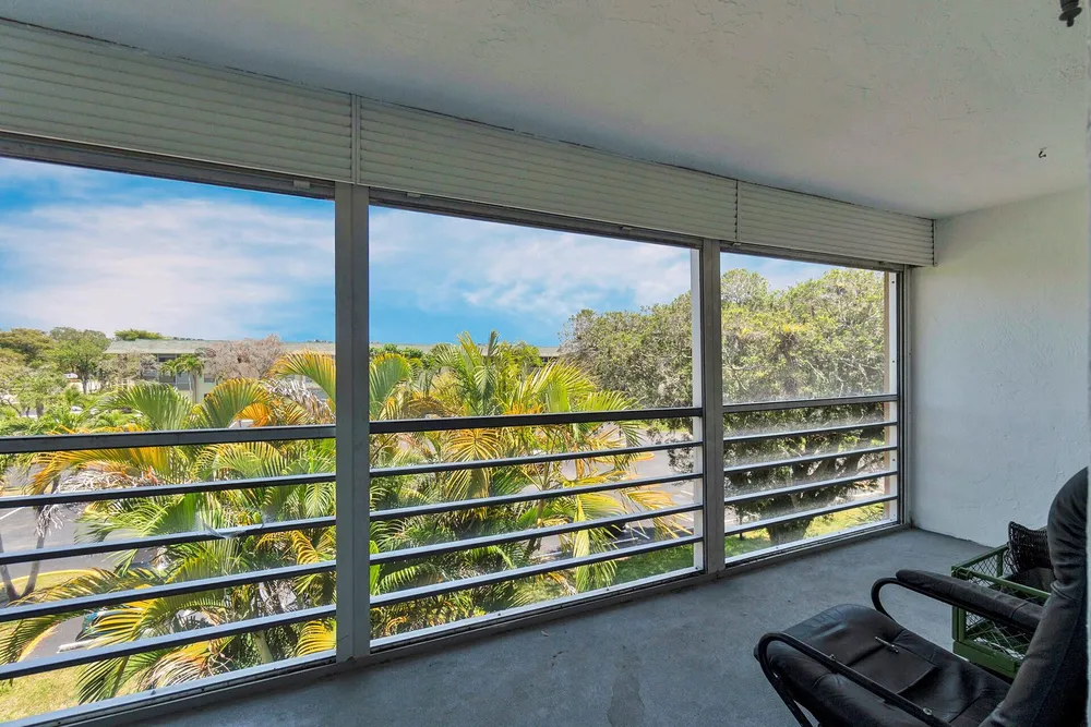 5190 E Sabal Palm Blvd, Tamarac, FL 33319