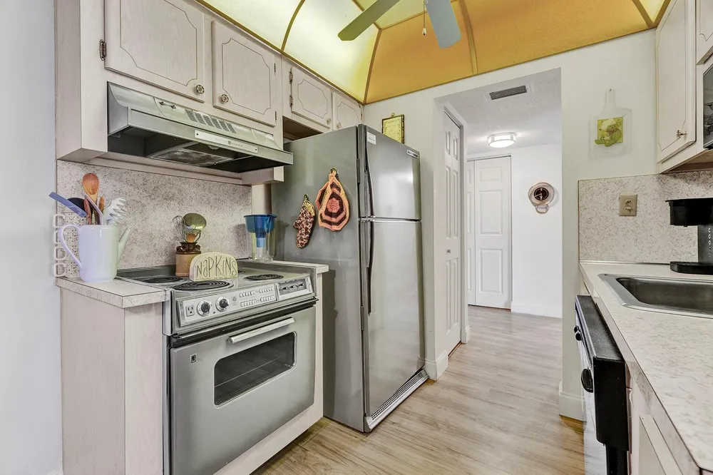 5190 E Sabal Palm Blvd, Tamarac, FL 33319