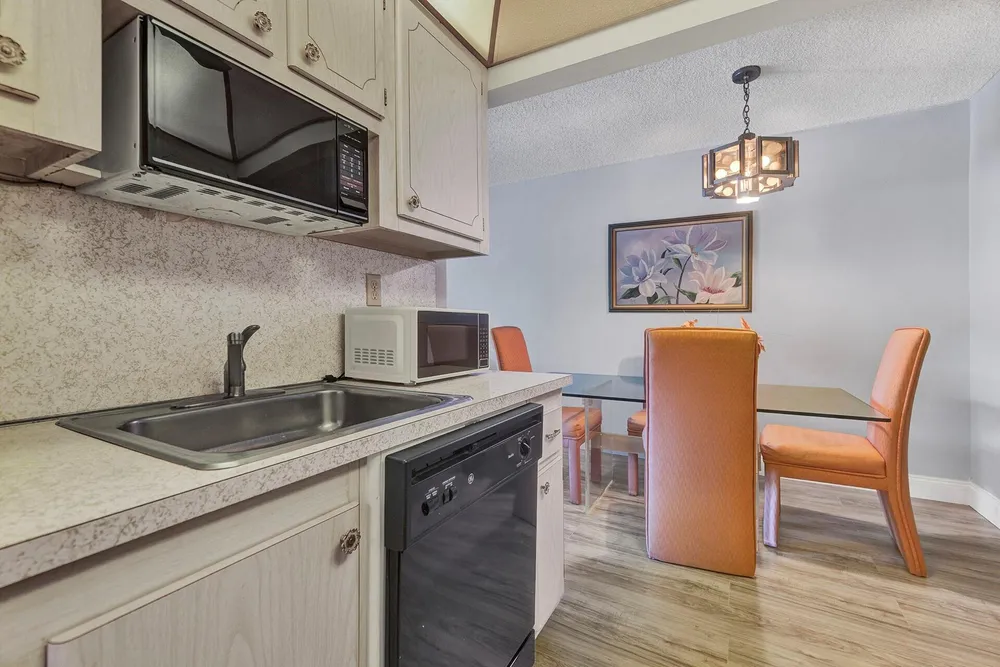 5190 E Sabal Palm Blvd, Tamarac, FL 33319