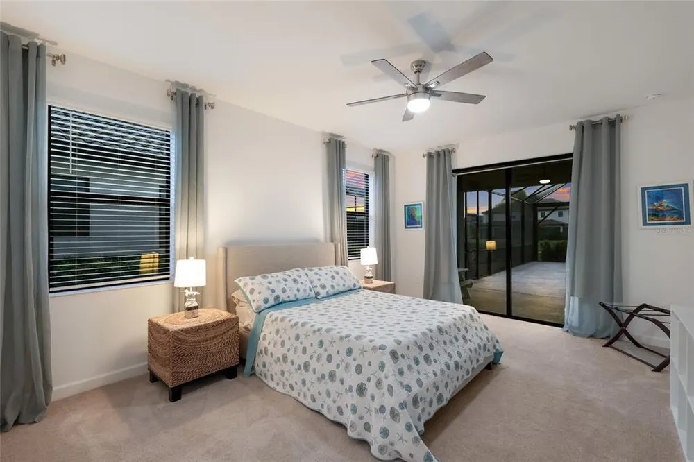 4913 Coastal Days Ln, Lakewood Ranch, FL 34211