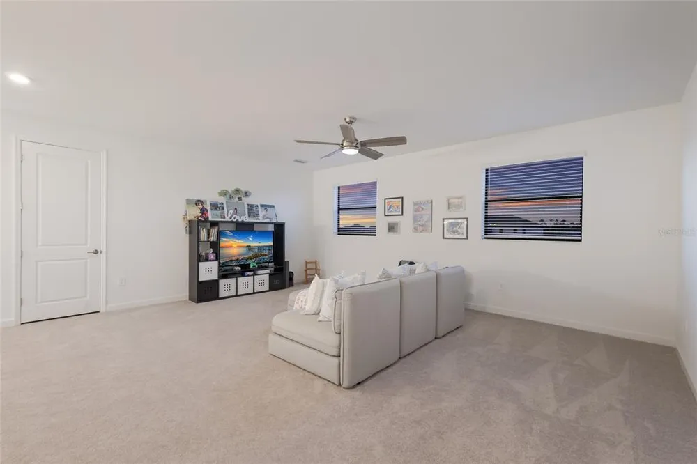 4913 Coastal Days Ln, Lakewood Ranch, FL 34211