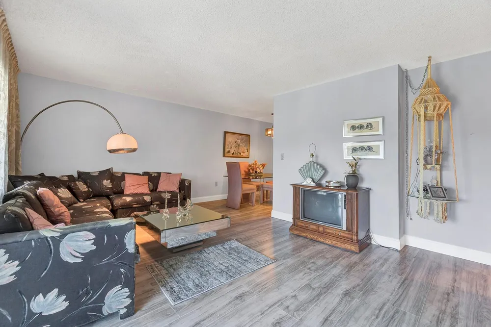 5190 E Sabal Palm Blvd, Tamarac, FL 33319