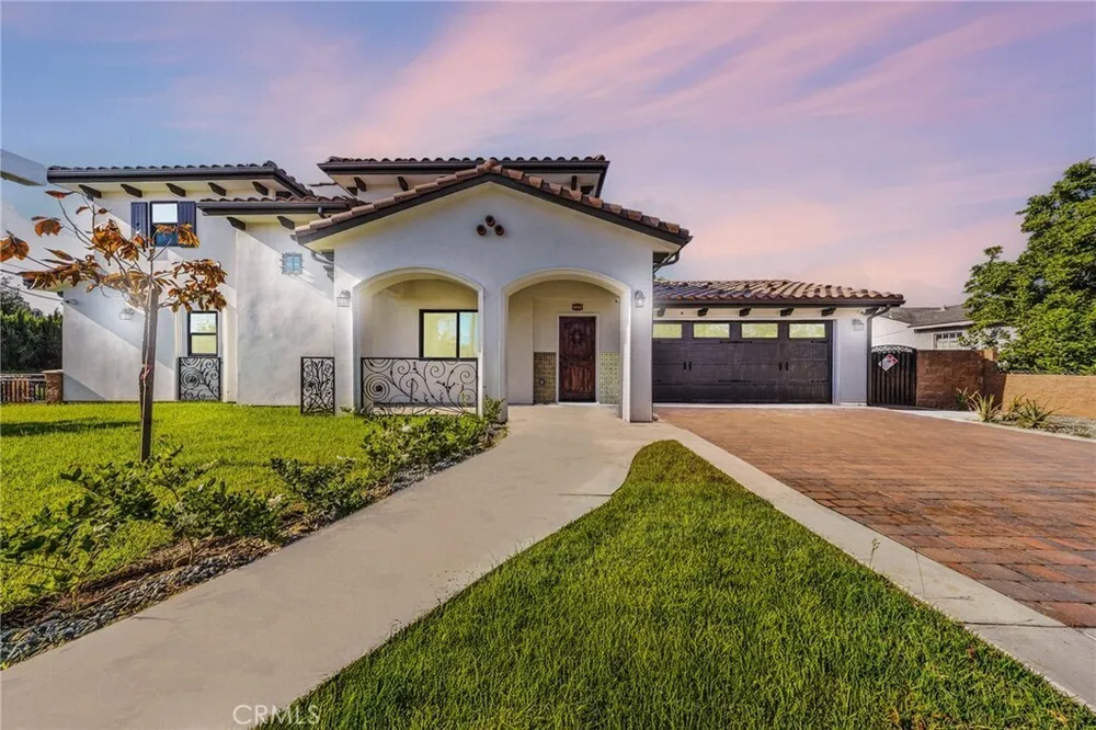 9040 Broadway, Temple City, CA 91780