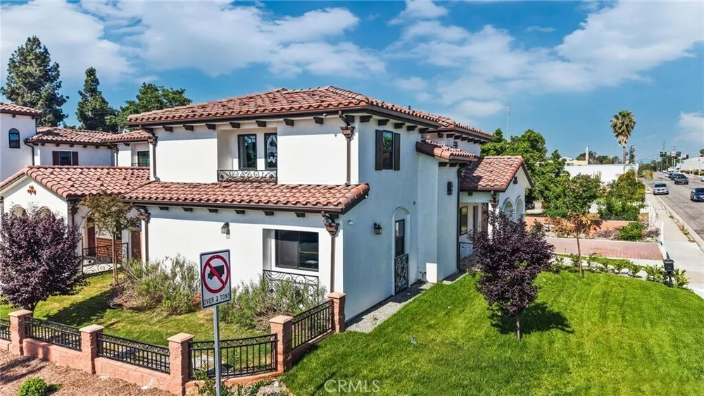 9040 Broadway, Temple City, CA 91780