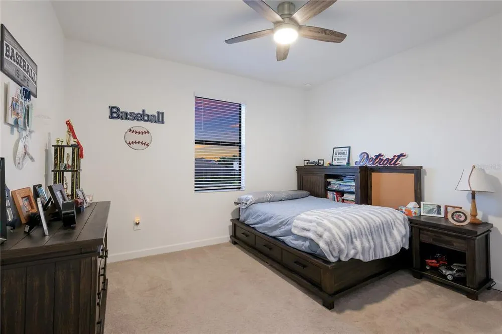 4913 Coastal Days Ln, Lakewood Ranch, FL 34211