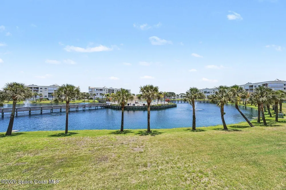 8941 Lake Dr, Cape Canaveral, FL 32920