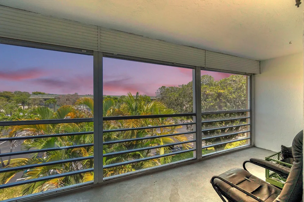 5190 E Sabal Palm Blvd, Tamarac, FL 33319