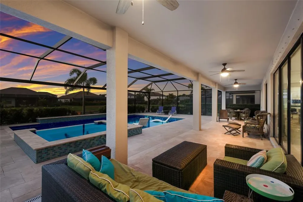 4913 Coastal Days Ln, Lakewood Ranch, FL 34211