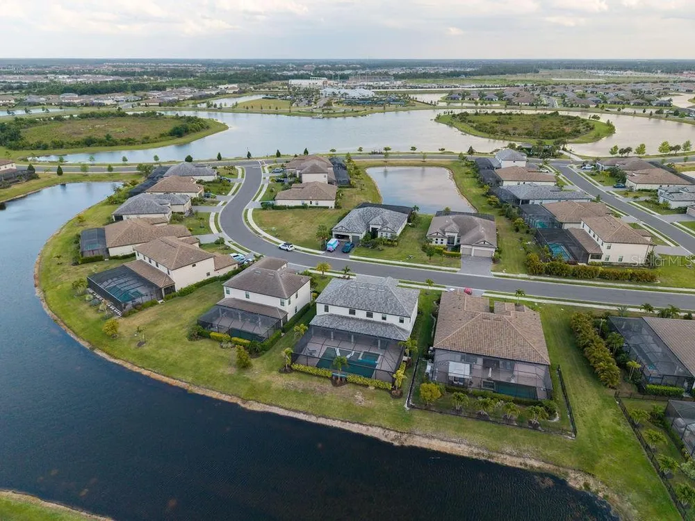 4913 Coastal Days Ln, Lakewood Ranch, FL 34211