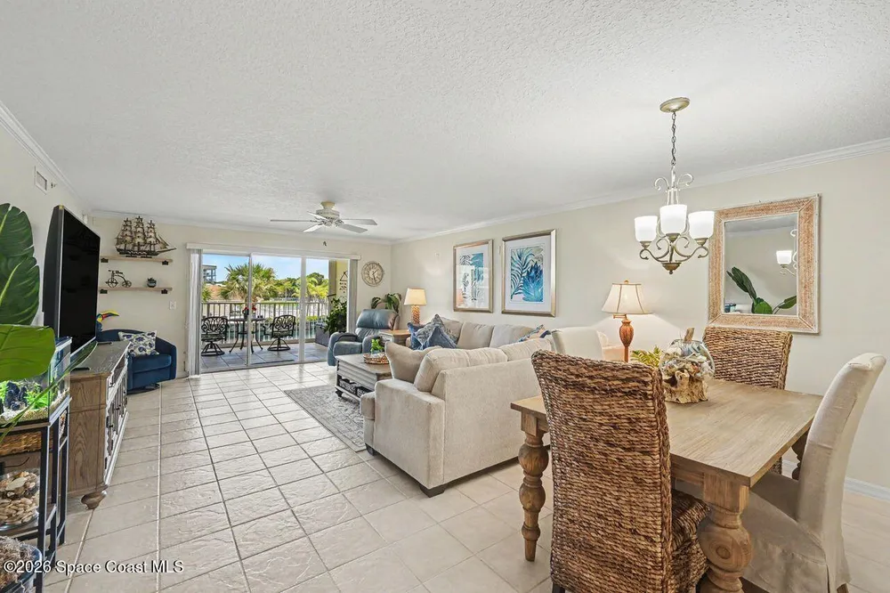 8941 Lake Dr, Cape Canaveral, FL 32920