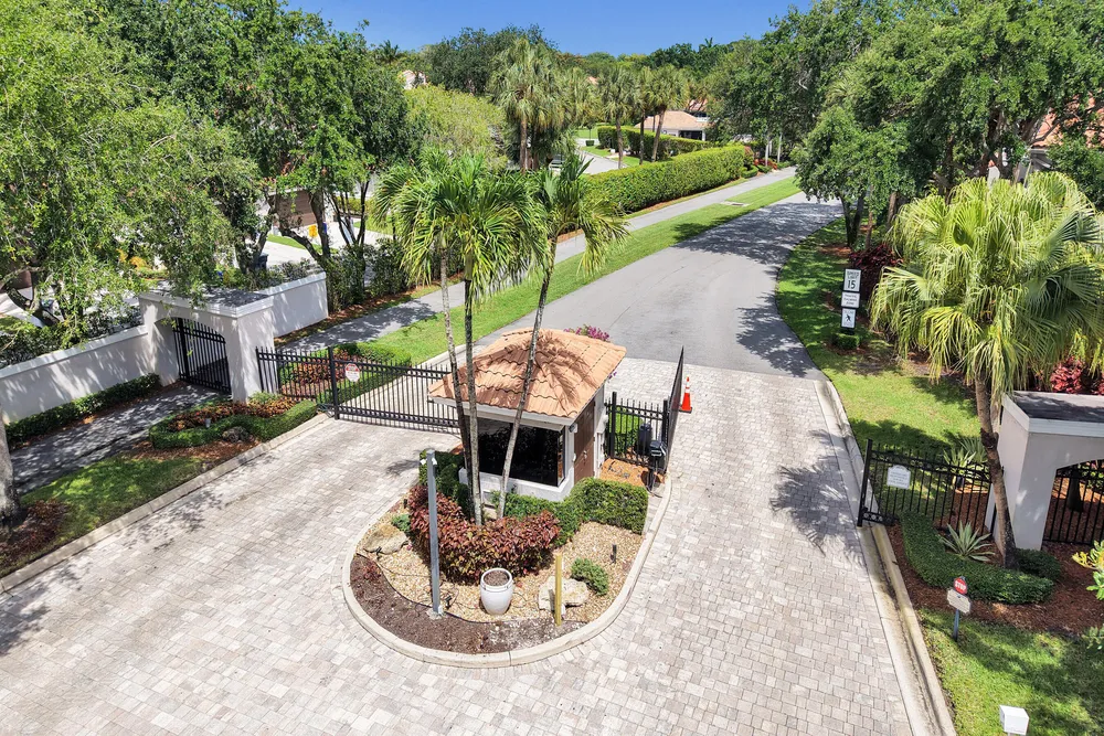 10474 Mateo Ct, Boca Raton, FL 33498
