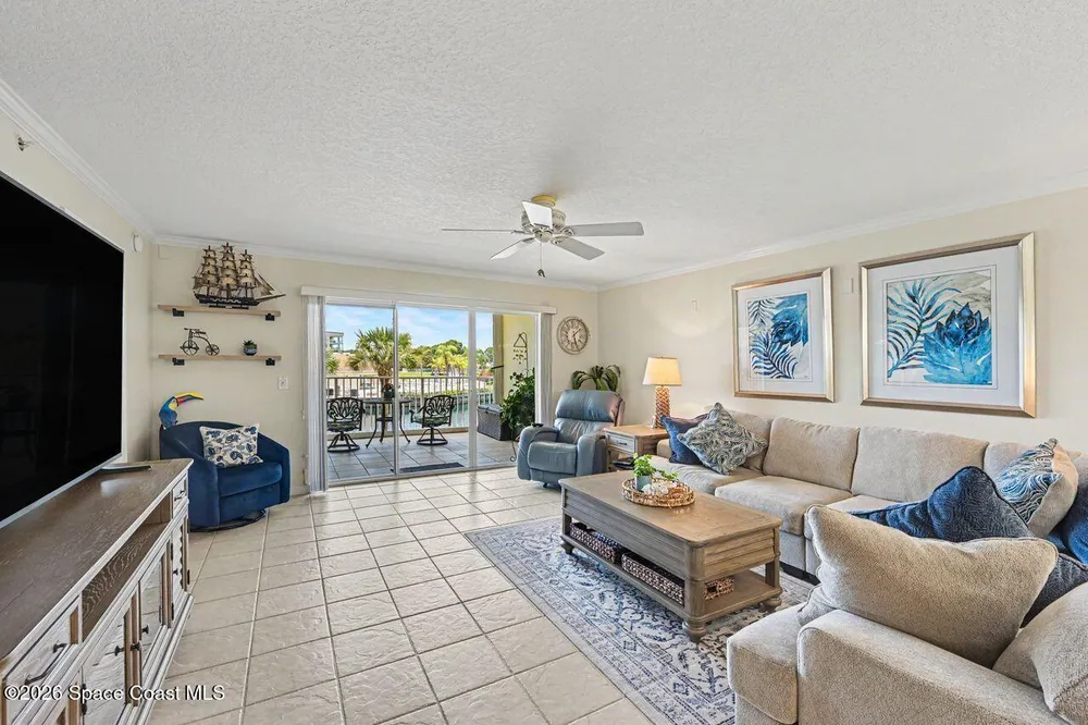 8941 Lake Dr, Cape Canaveral, FL 32920