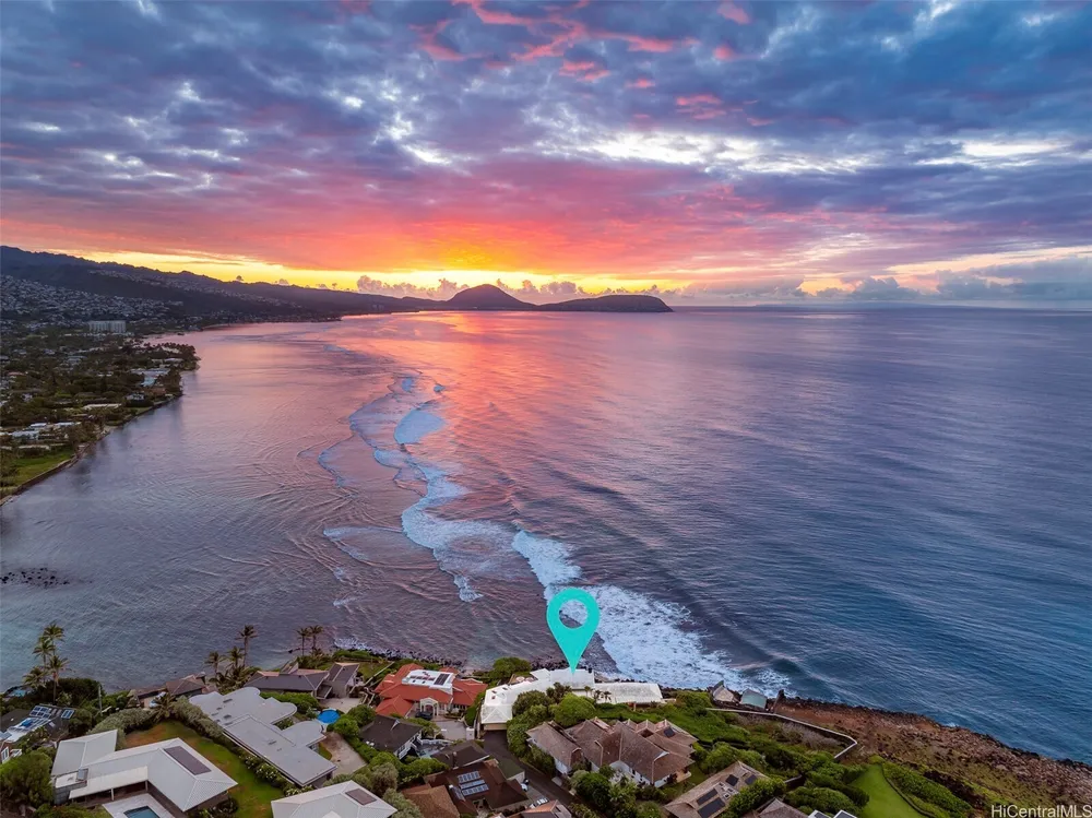 4157 Black Point Rd, Honolulu, HI 96816