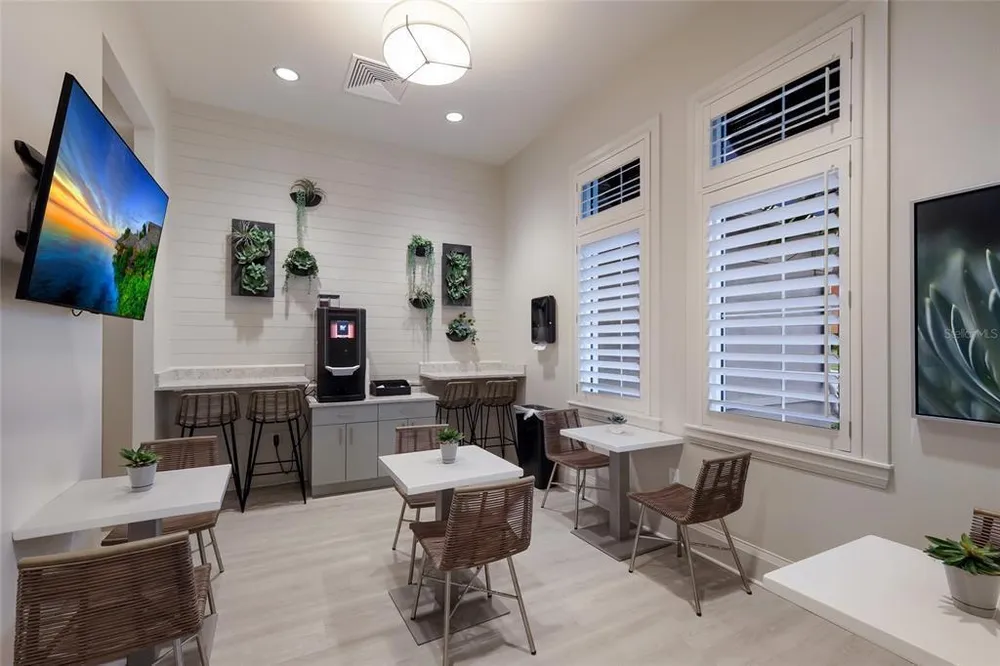 4913 Coastal Days Ln, Lakewood Ranch, FL 34211