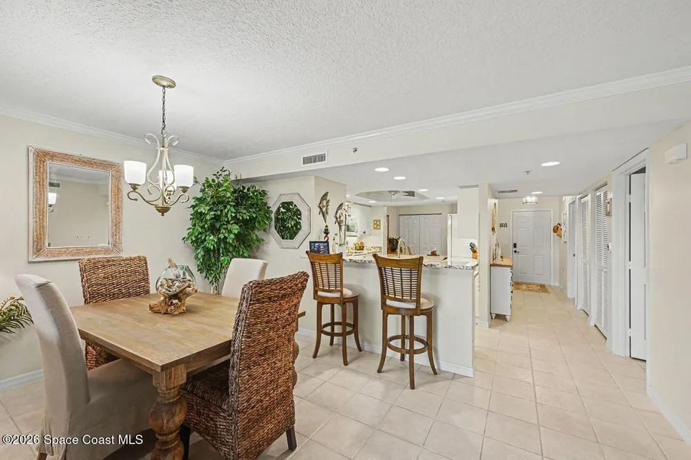 8941 Lake Dr, Cape Canaveral, FL 32920