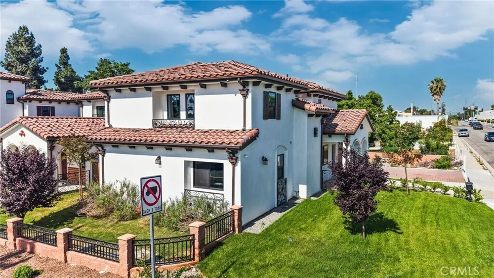 9040 Broadway, Temple City, CA 91780
