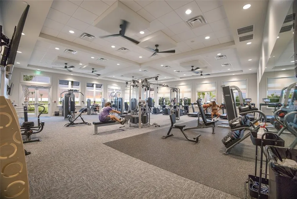 4913 Coastal Days Ln, Lakewood Ranch, FL 34211