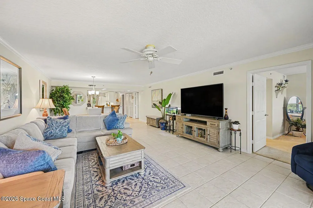 8941 Lake Dr, Cape Canaveral, FL 32920