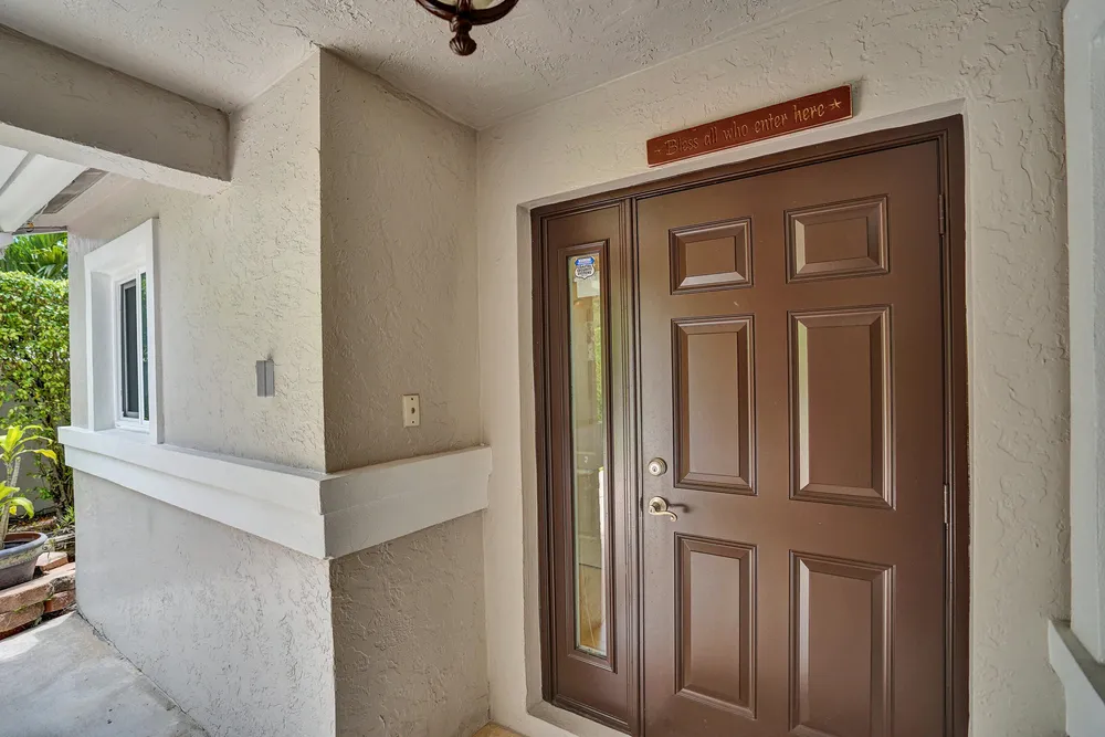 10474 Mateo Ct, Boca Raton, FL 33498