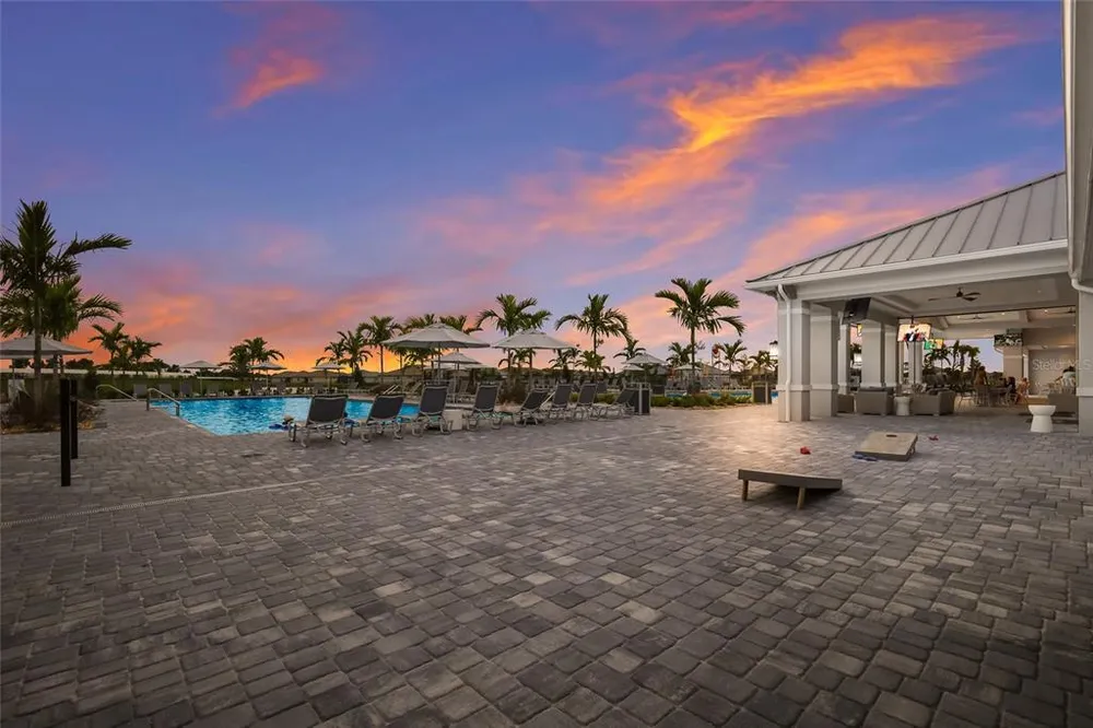 4913 Coastal Days Ln, Lakewood Ranch, FL 34211