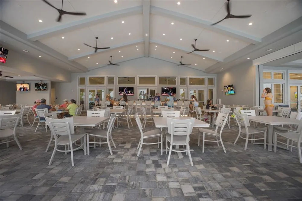 4913 Coastal Days Ln, Lakewood Ranch, FL 34211
