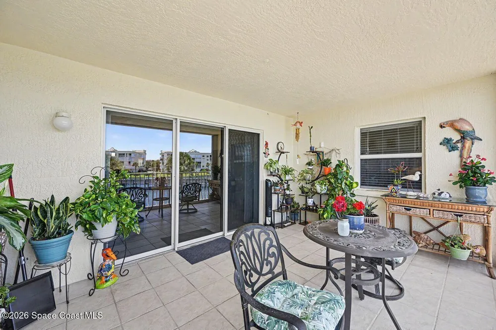 8941 Lake Dr, Cape Canaveral, FL 32920